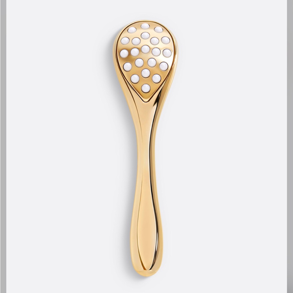 Dior Prestige Le Pétale Multi-Perlé